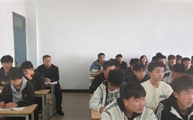 校長(zhǎng)李海軍深入教學(xué)一線聽課 調(diào)研指導(dǎo)思政課教學(xué)工作